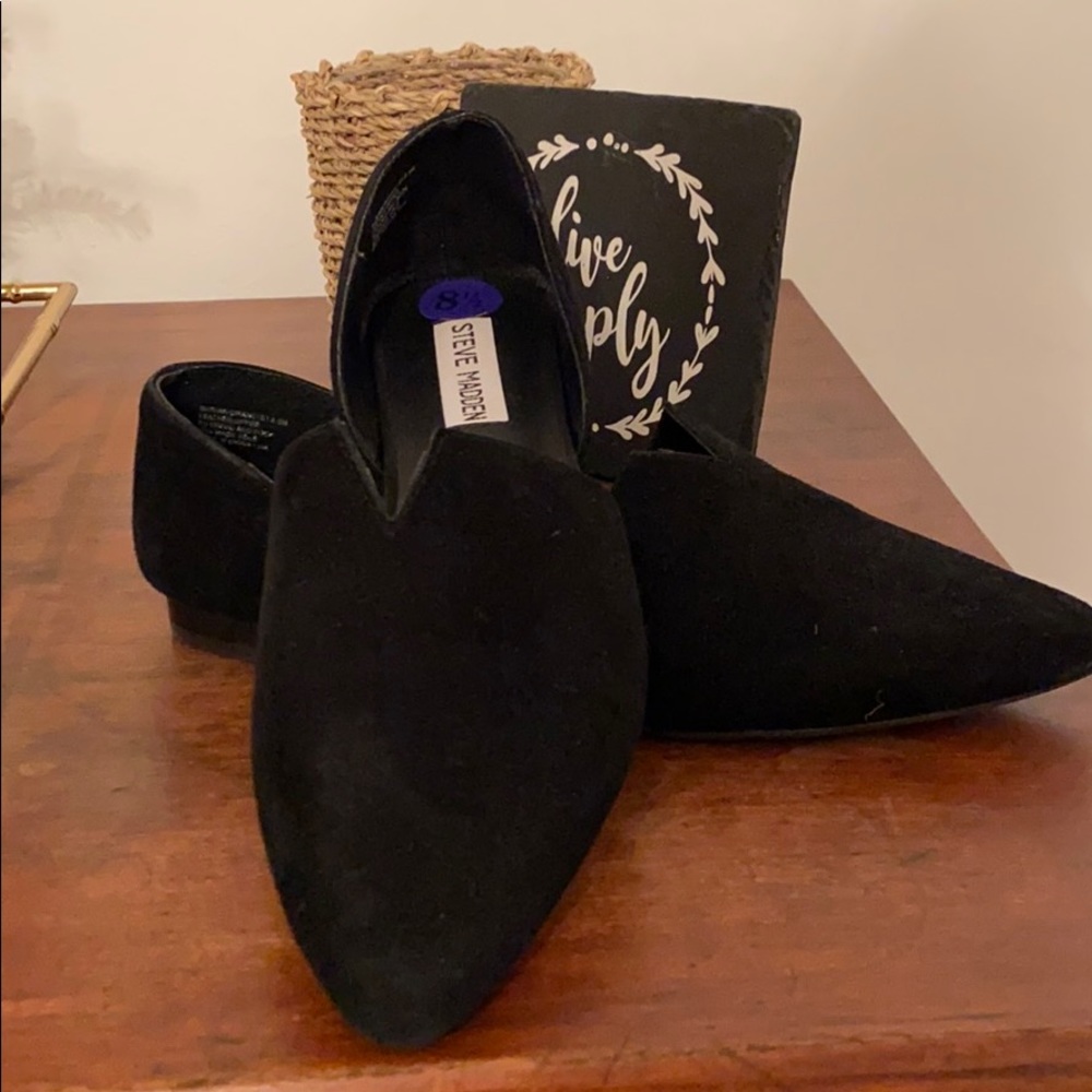 BLACK STEVE MADDEN FLATS